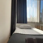 Hostel Parysa *