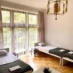 Hostel Parysa
