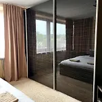 Hostel Parysa *