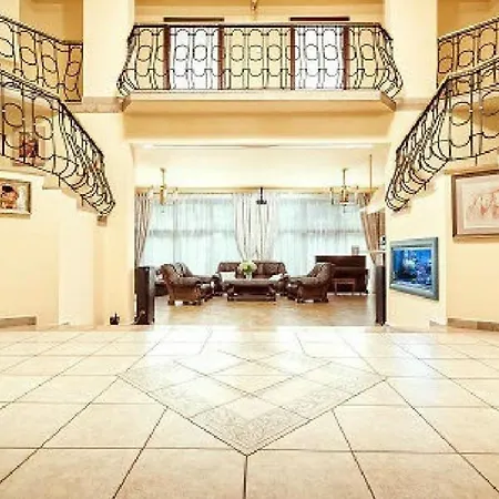 Albergue Parysa