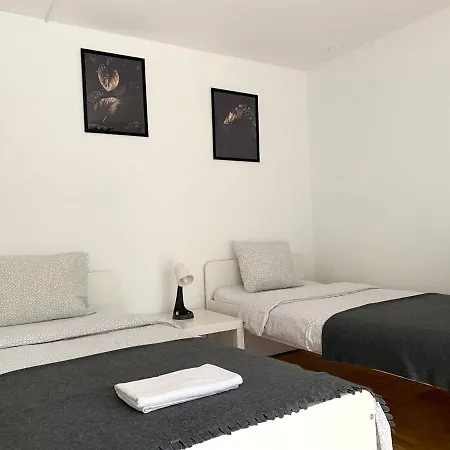 Hostel Parysa