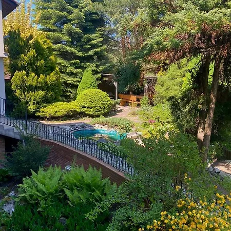 Parysa Hostel Λούμπλιν