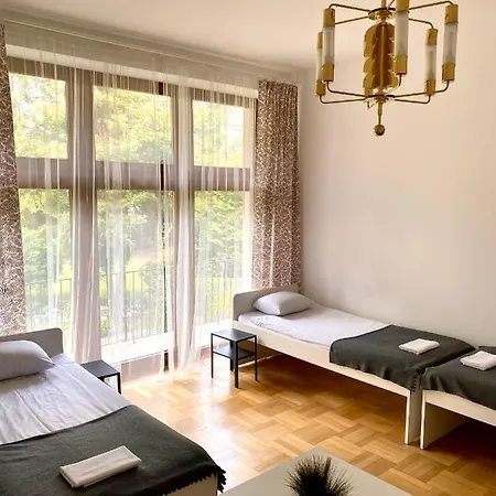 Hostel Parysa